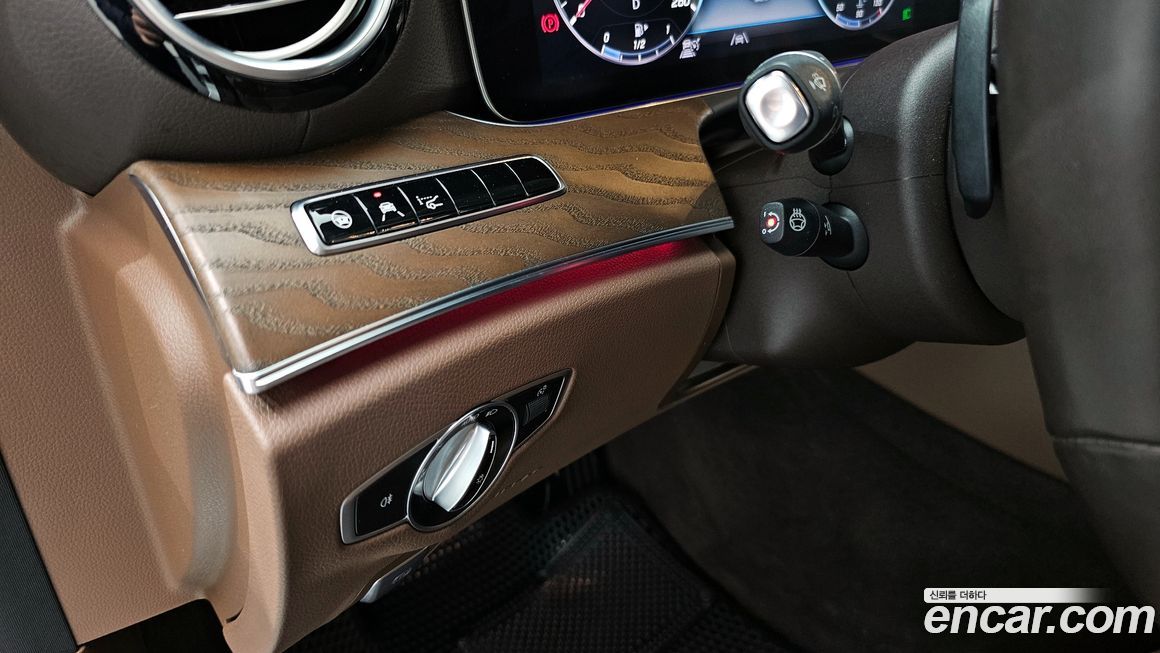 Mercedes-Benz E-Class 2020