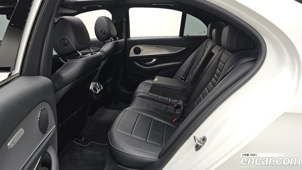 Mercedes-Benz E-Class 2020