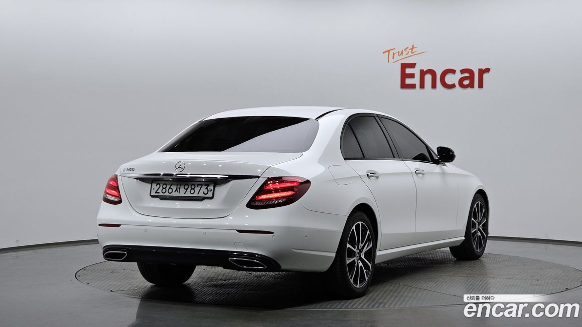 Mercedes-Benz E-Class 2020