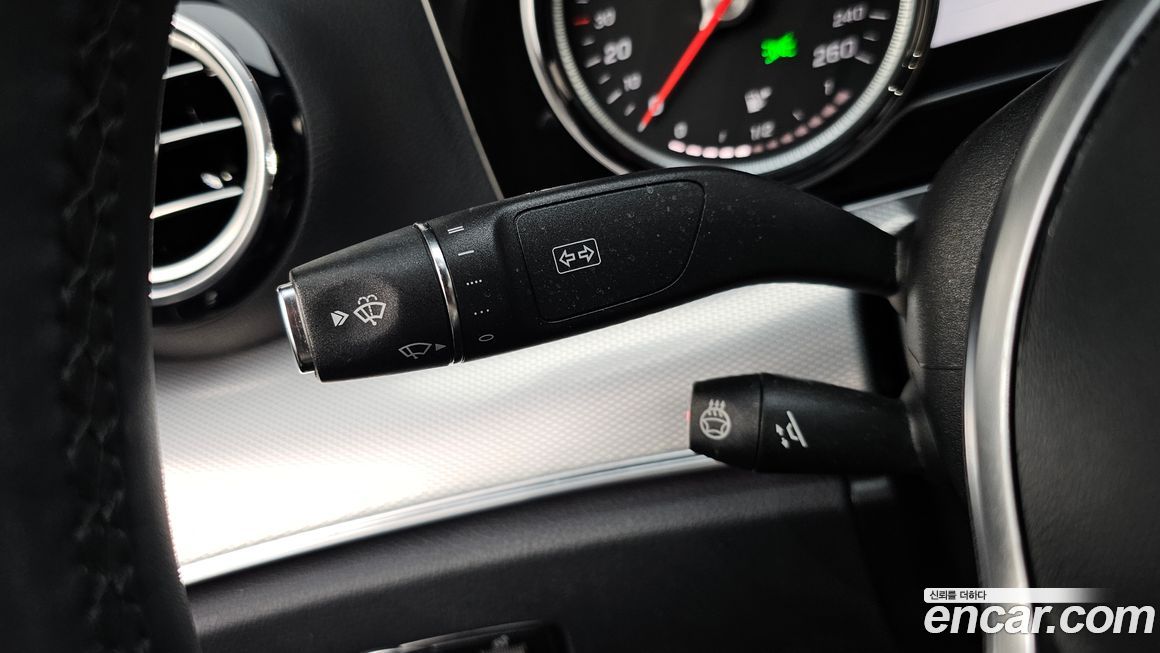 Mercedes-Benz E-Class 2020