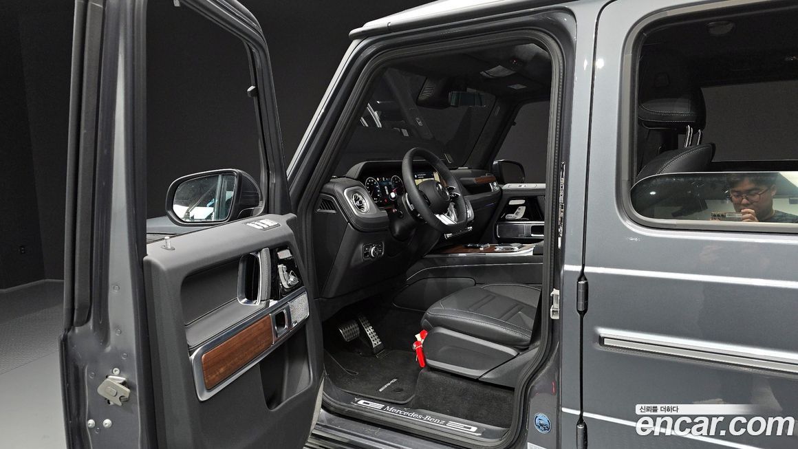 Mercedes-Benz G-Class 2025