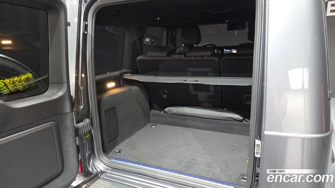 Mercedes-Benz G-Class 2025