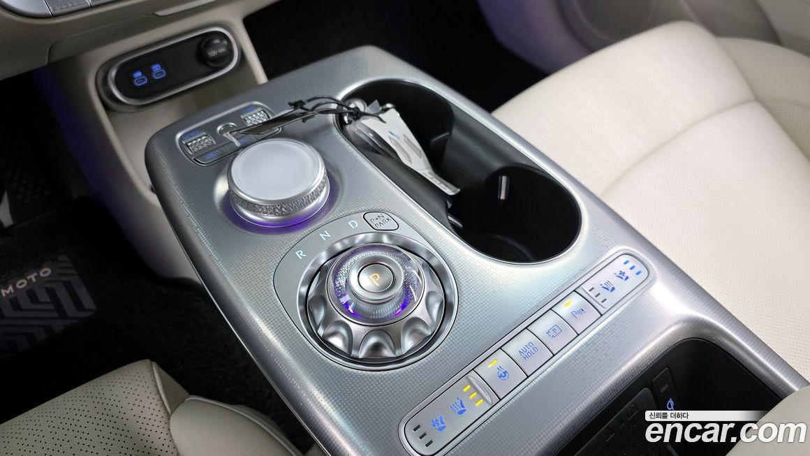 Genesis GV60 2023