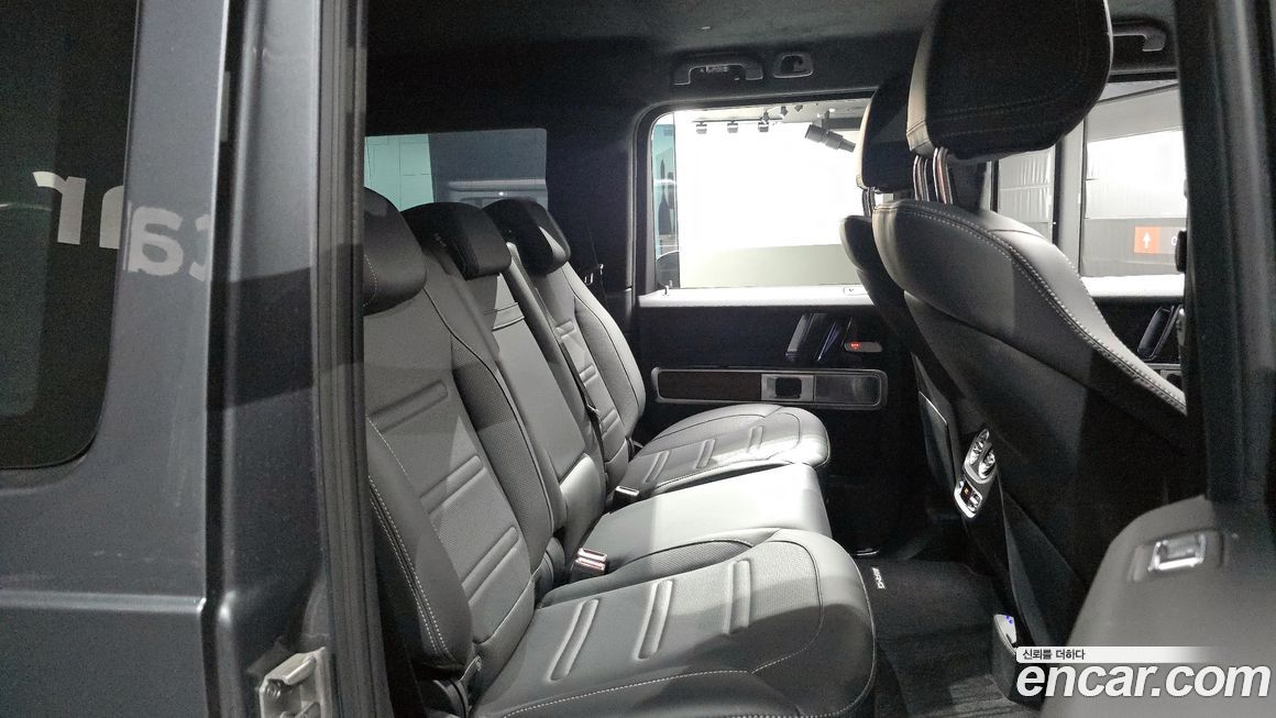 Mercedes-Benz G-Class 2025