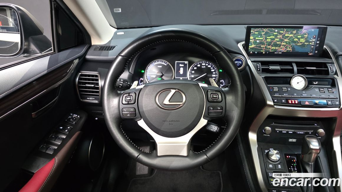 Lexus NX 2018
