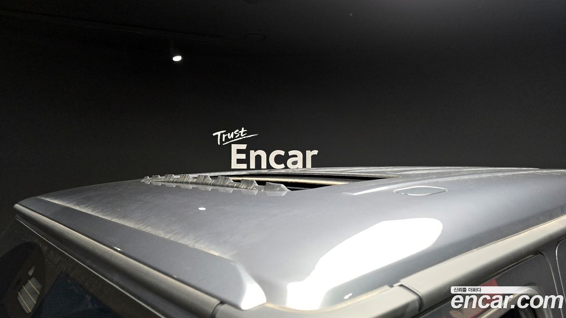 Mercedes-Benz G-Class 2025