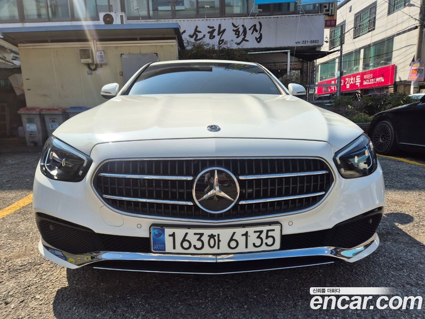 Mercedes-Benz E-Class 2021