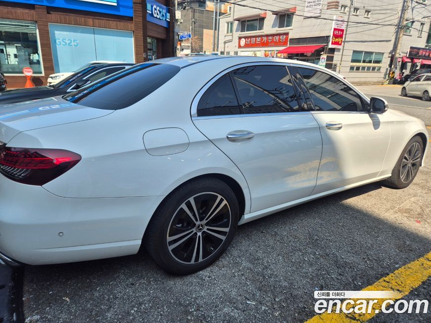 Mercedes-Benz E-Class 2021