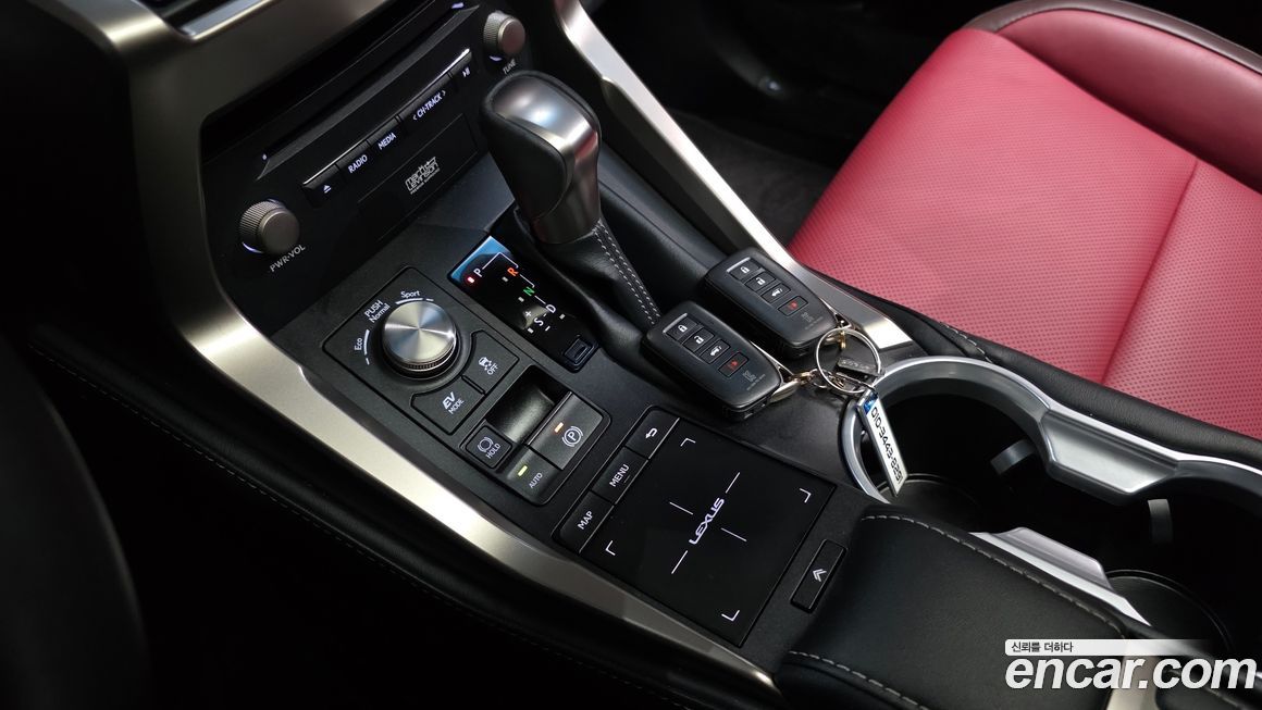 Lexus NX 2018