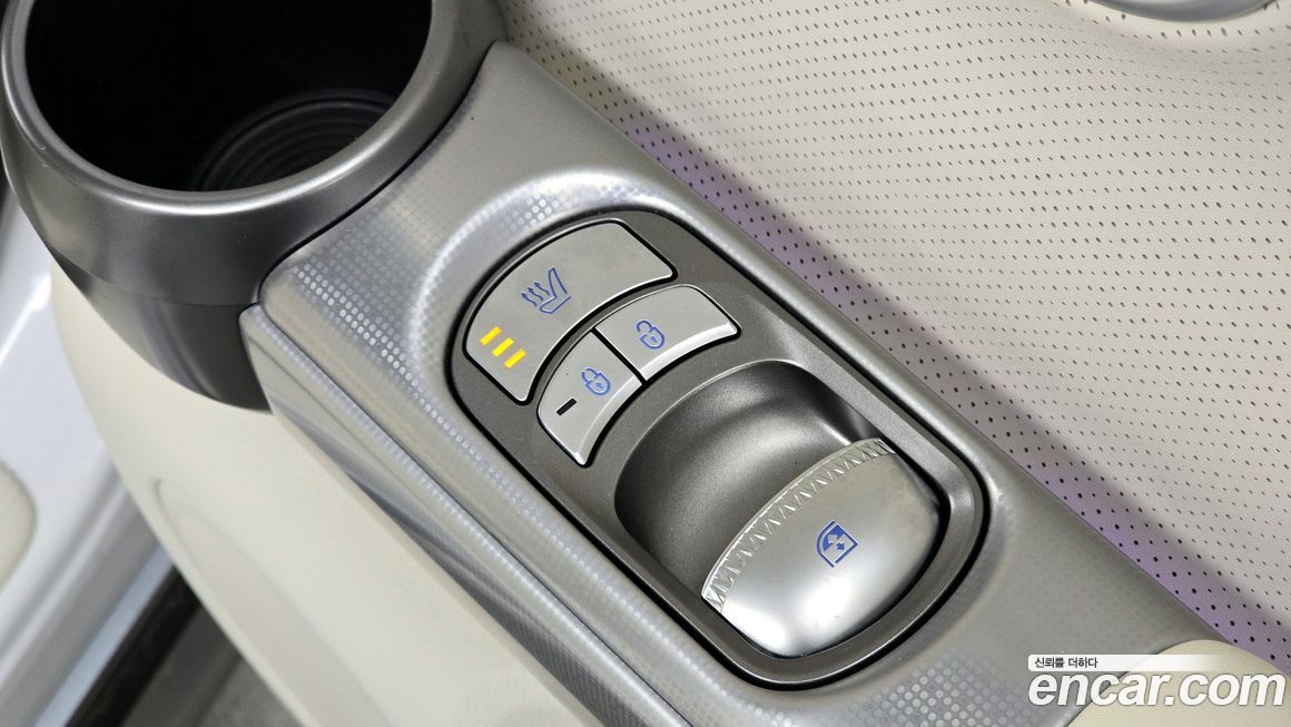 Genesis GV60 2023
