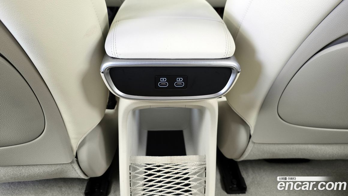 Genesis GV60 2023
