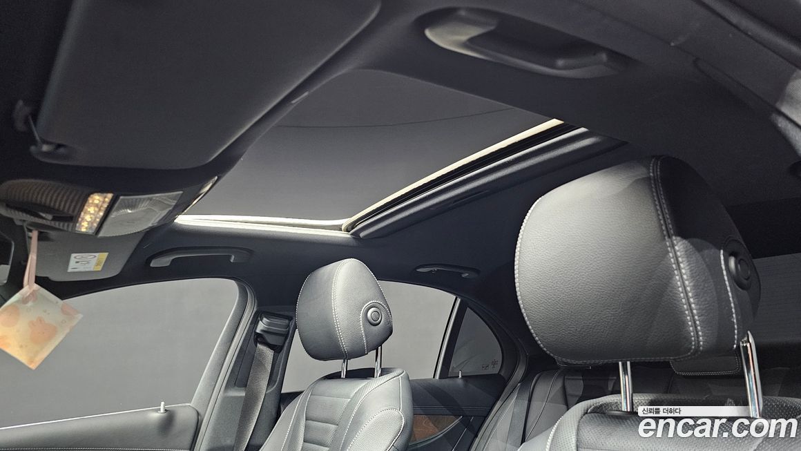 Mercedes-Benz E-Class 2021