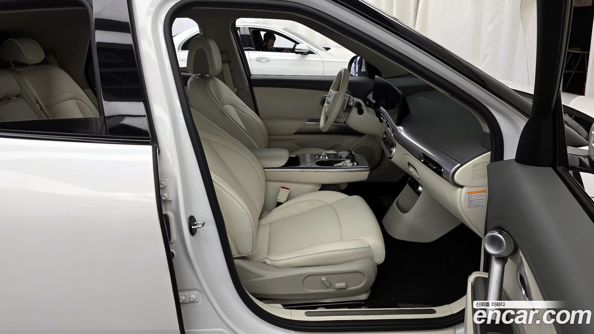 Genesis GV60 2023