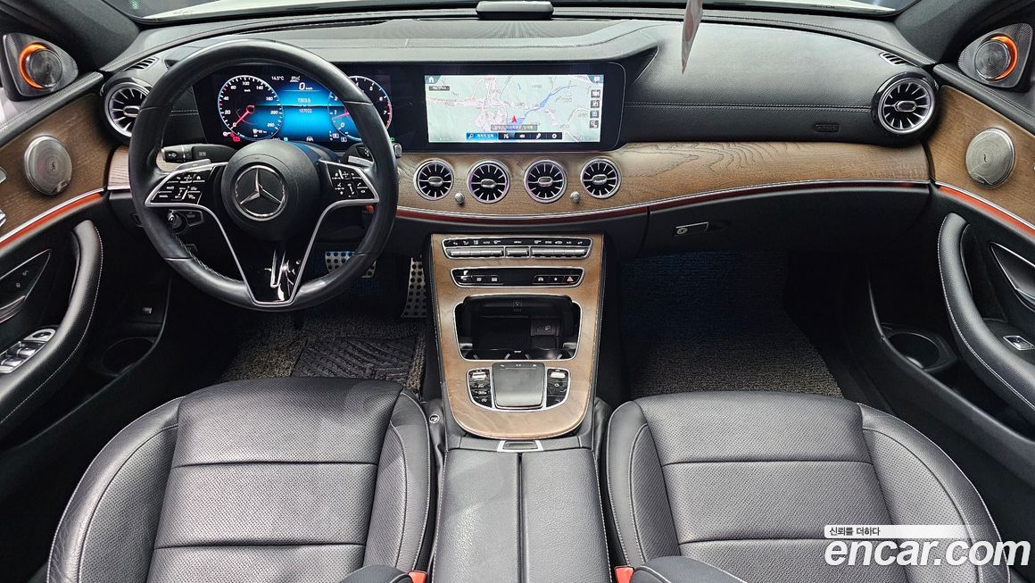 Mercedes-Benz E-Class 2021