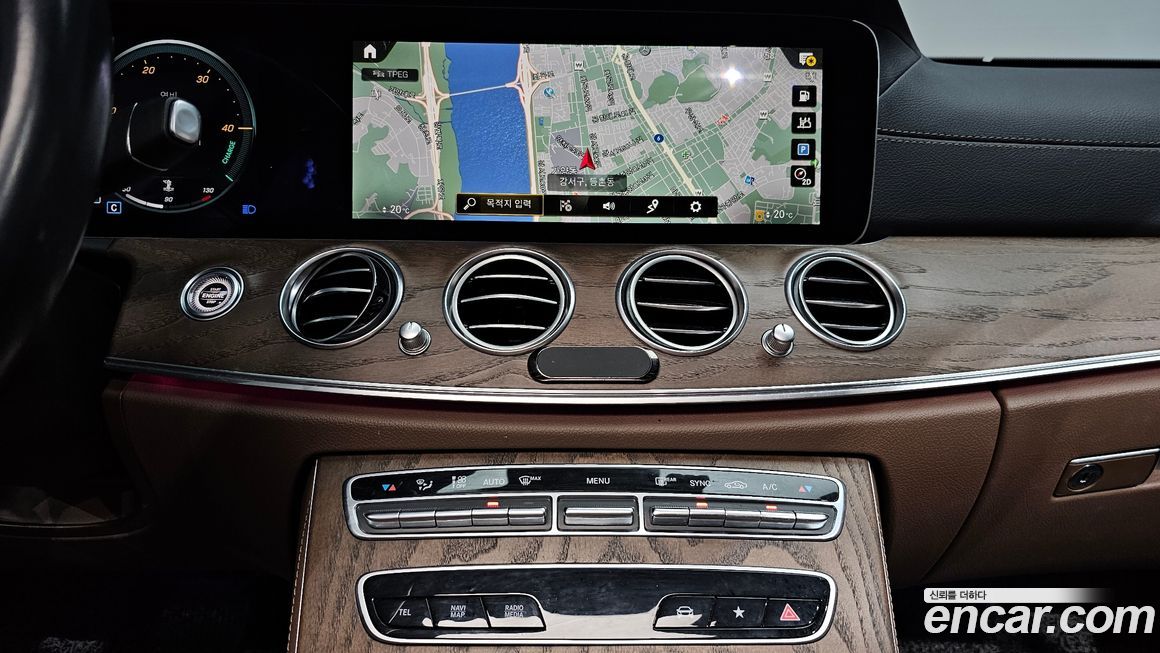 Mercedes-Benz E-Class 2021