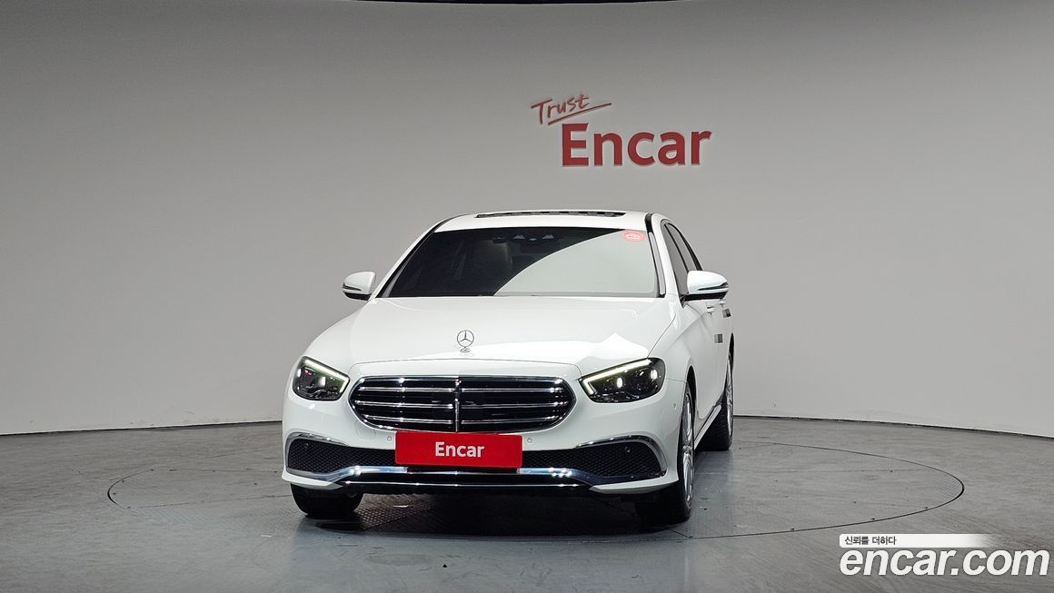 Mercedes-Benz E-Class 2021