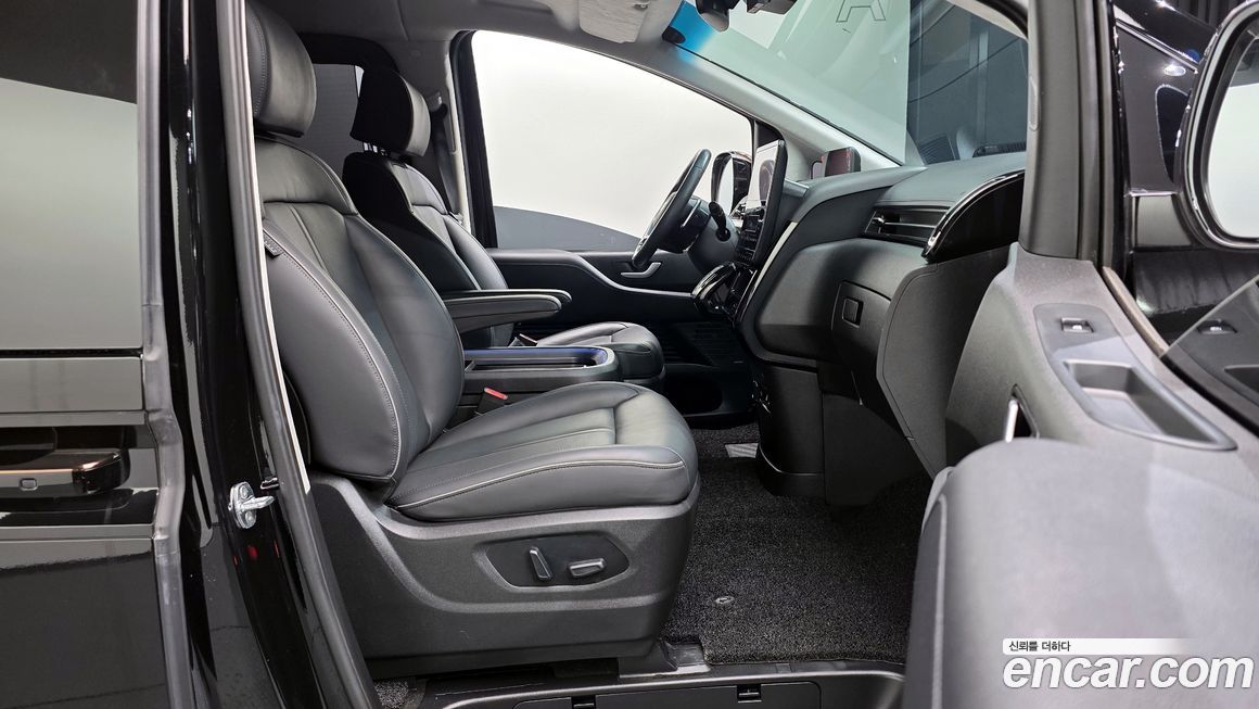 Hyundai Staria 2022