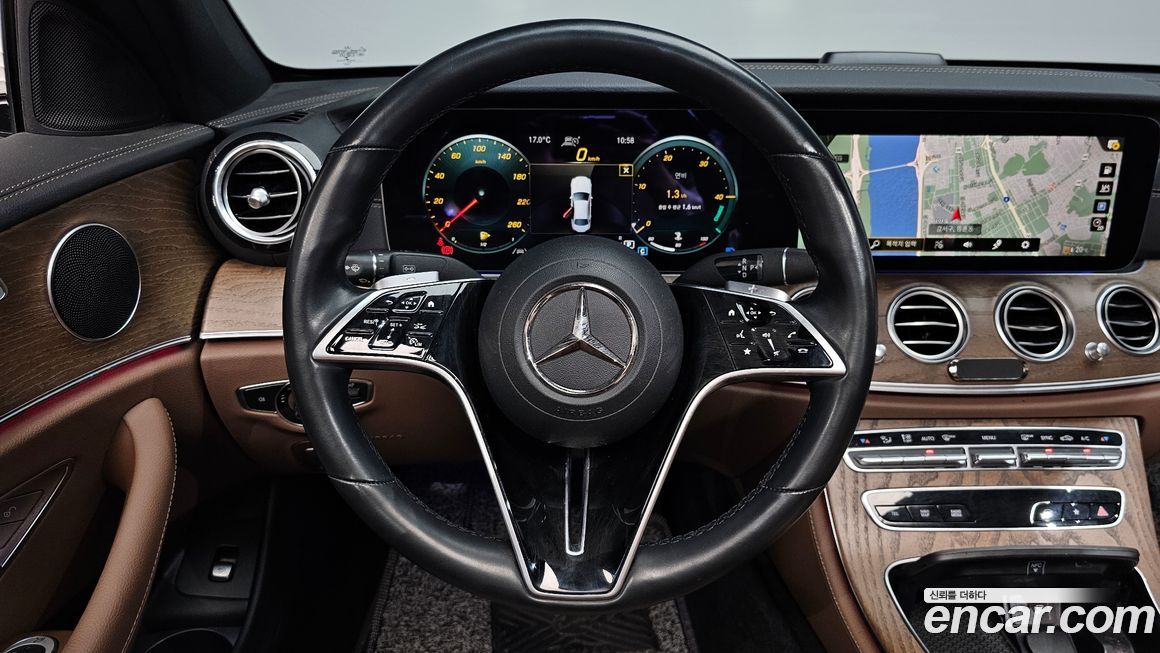 Mercedes-Benz E-Class 2021