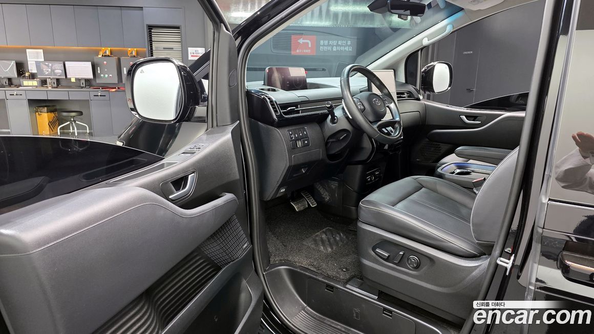 Hyundai Staria 2022