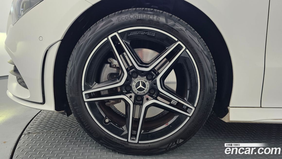 Mercedes-Benz CLA-Class 2023