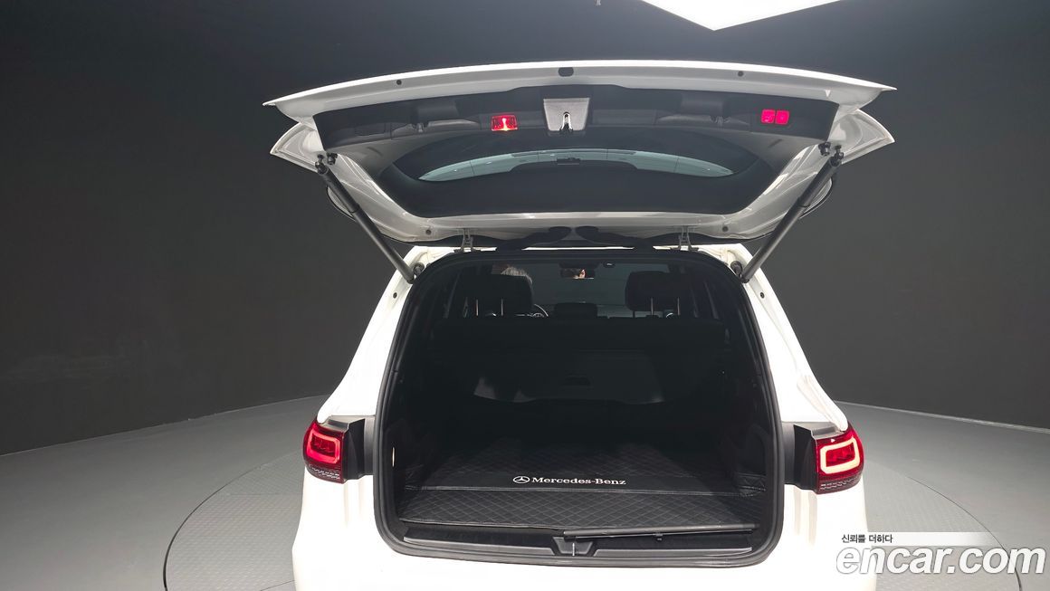 Mercedes-Benz GLB-Class 2022