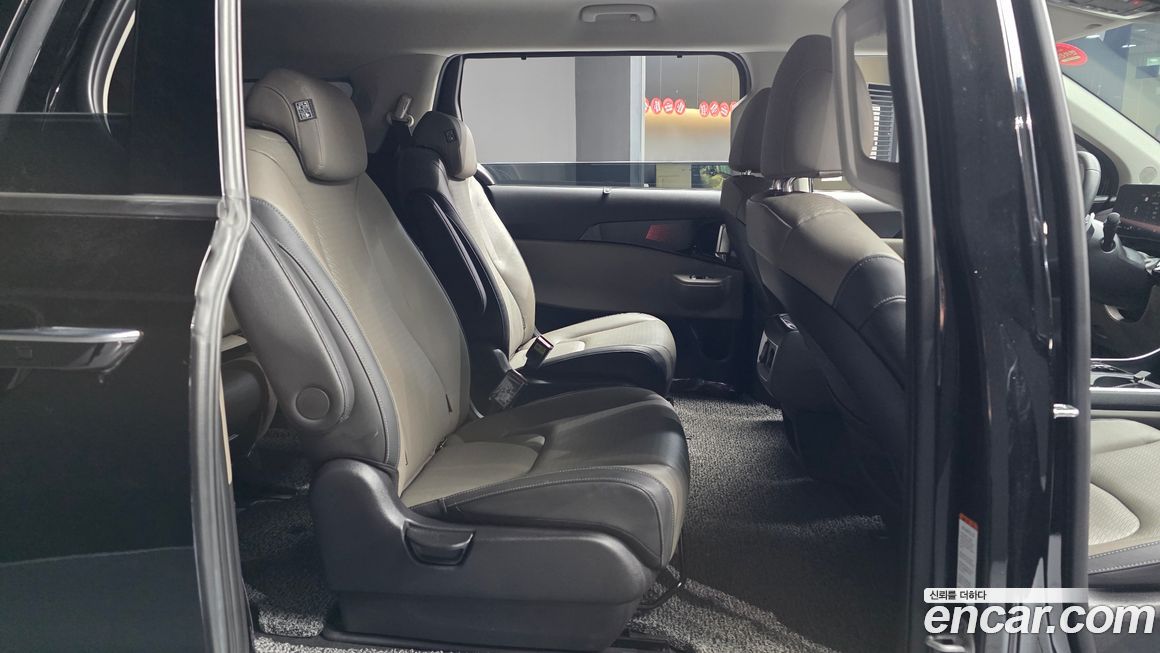Kia Canival 2025