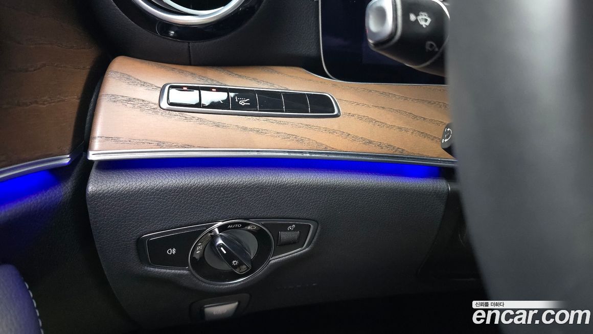 Mercedes-Benz E-Class 2020