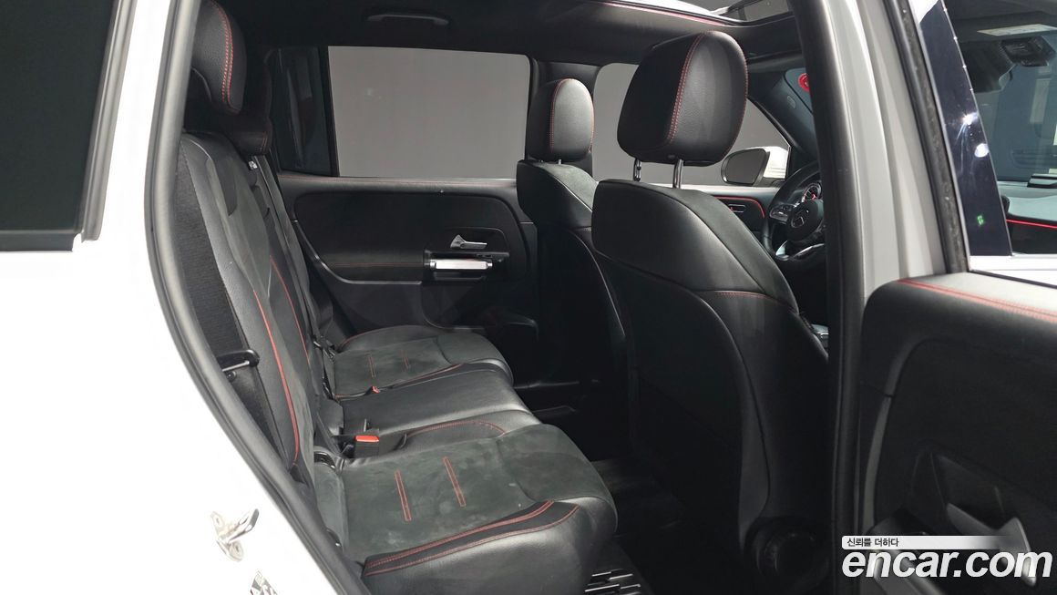 Mercedes-Benz GLB-Class 2022