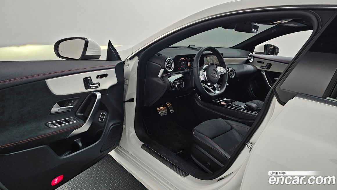 Mercedes-Benz CLA-Class 2023