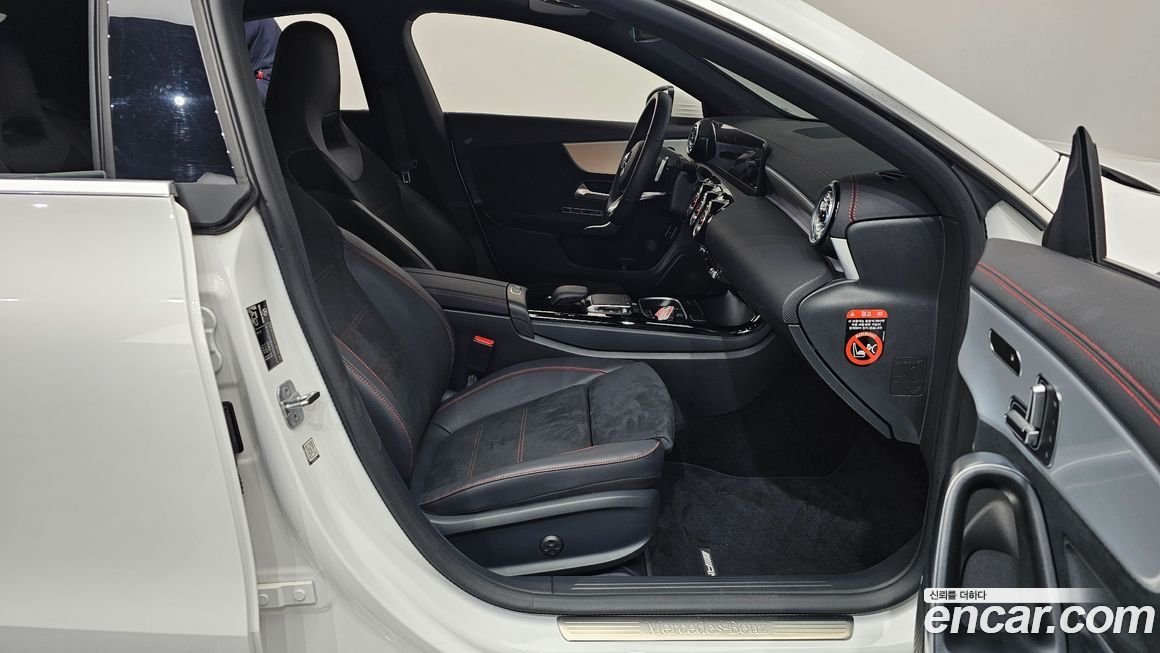 Mercedes-Benz CLA-Class 2023