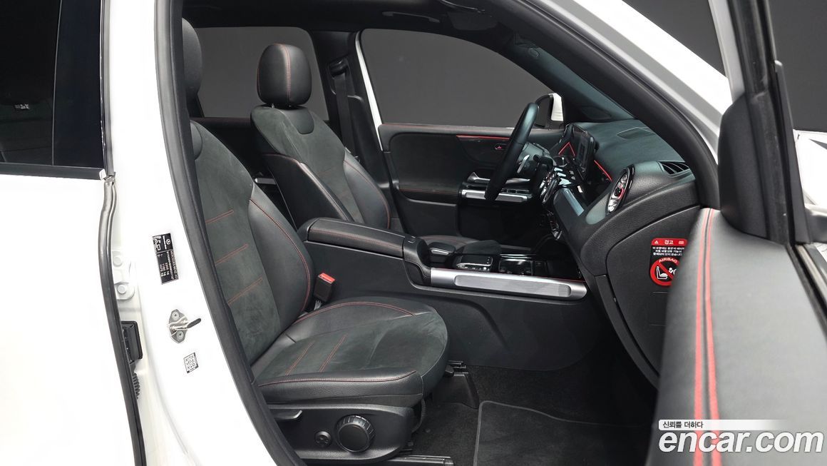 Mercedes-Benz GLB-Class 2022