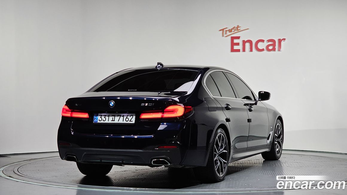 BMW 5-Series 2021