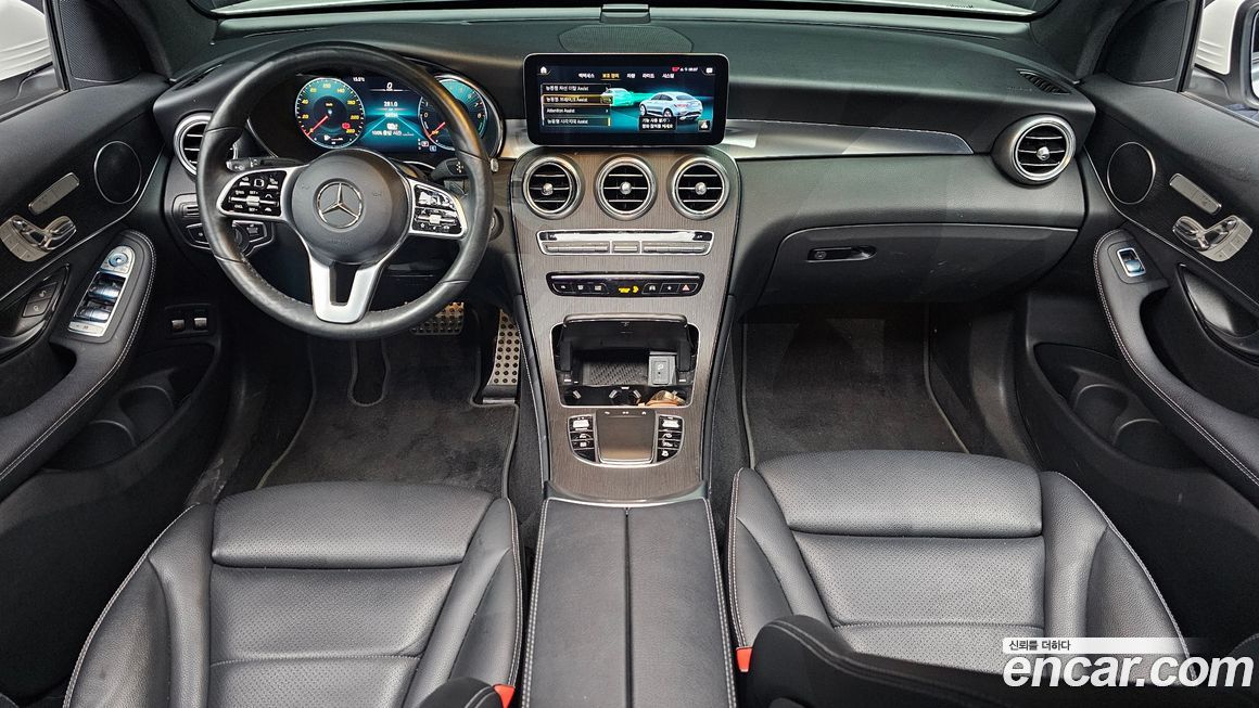 Mercedes-Benz GLC-Class 2021