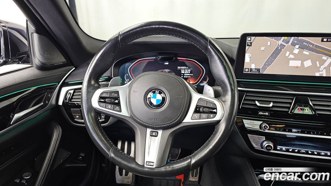 BMW 5-Series 2021