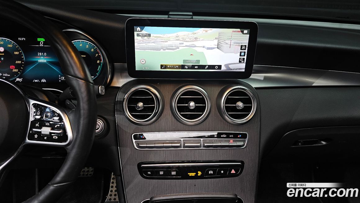 Mercedes-Benz GLC-Class 2021