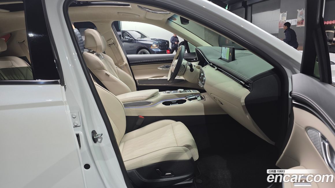 Genesis GV70 2023