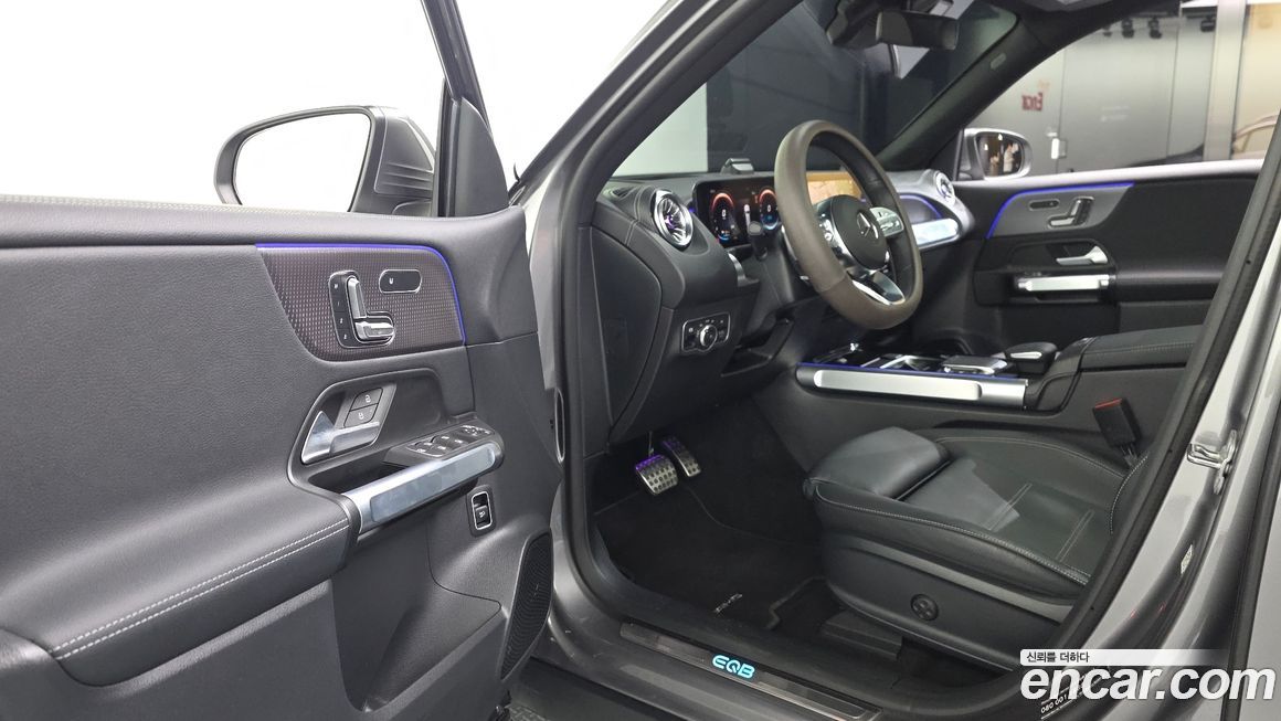 Mercedes-Benz EQB 2023