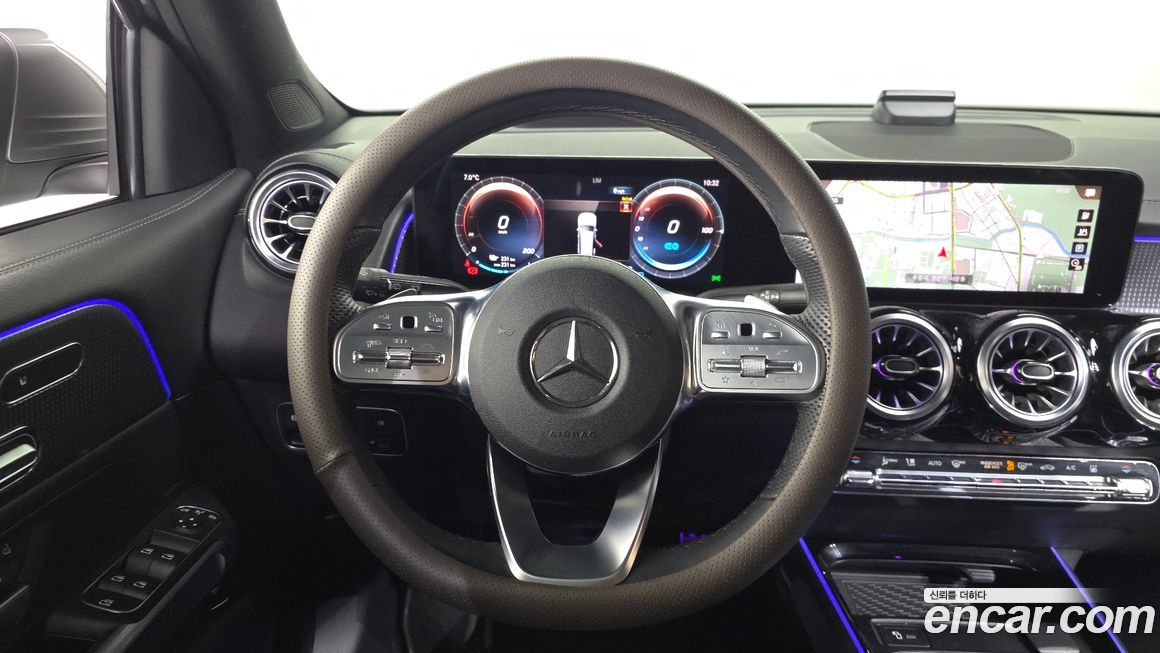 Mercedes-Benz EQB 2023