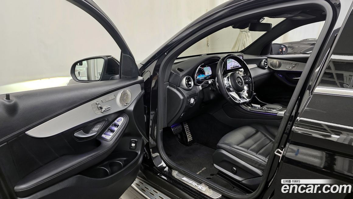 Mercedes-Benz GLC-Class 2021