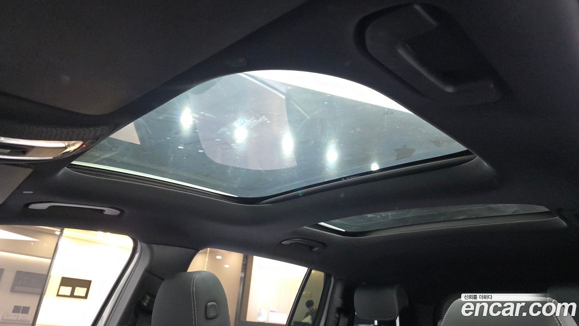 Mercedes-Benz EQB 2023