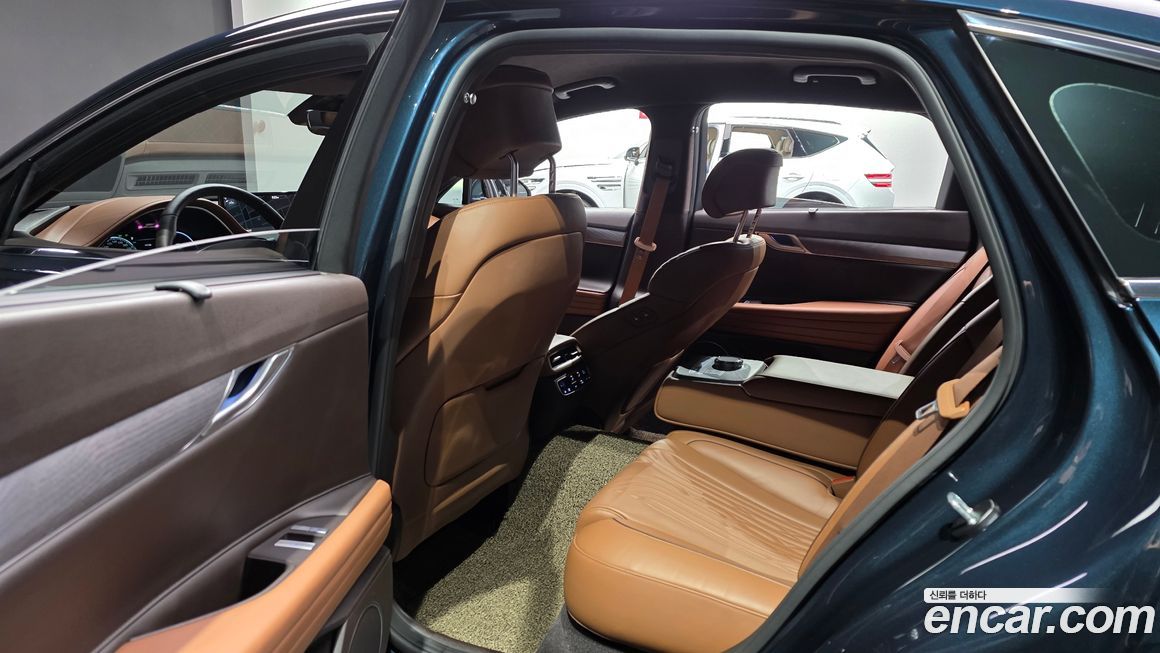 Genesis G80 2023