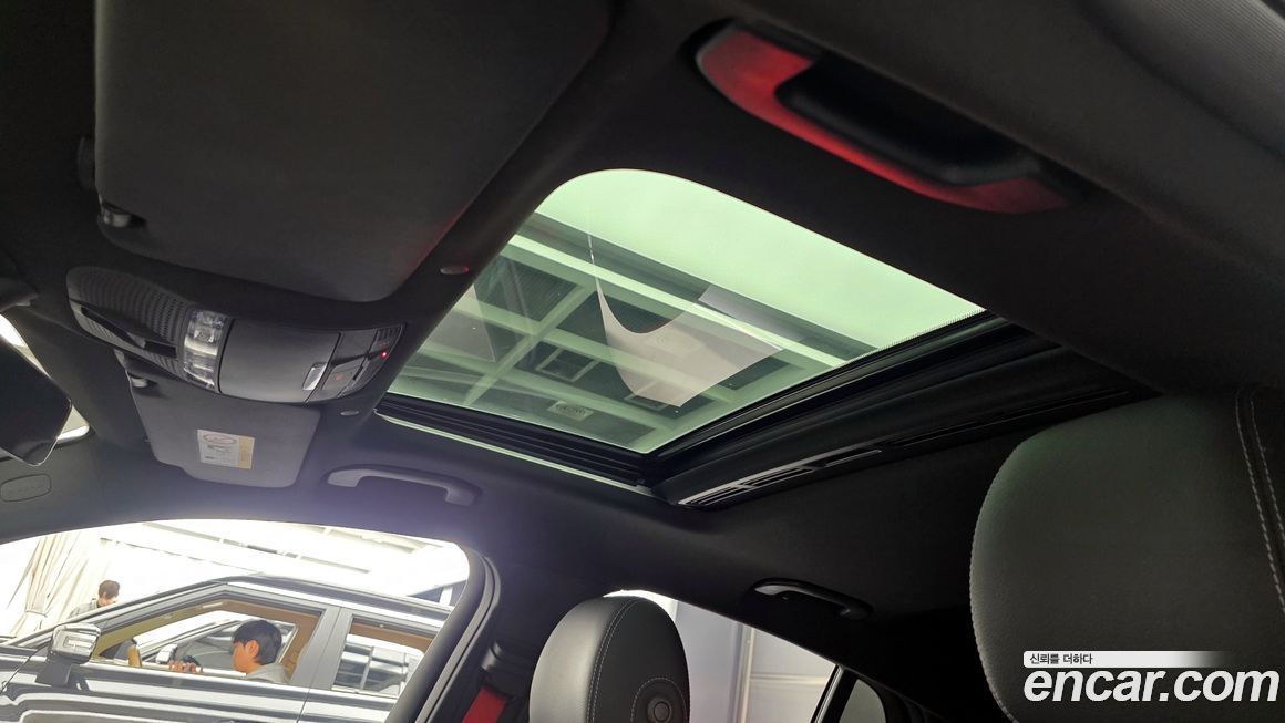 Mercedes-Benz GLC-Class 2021