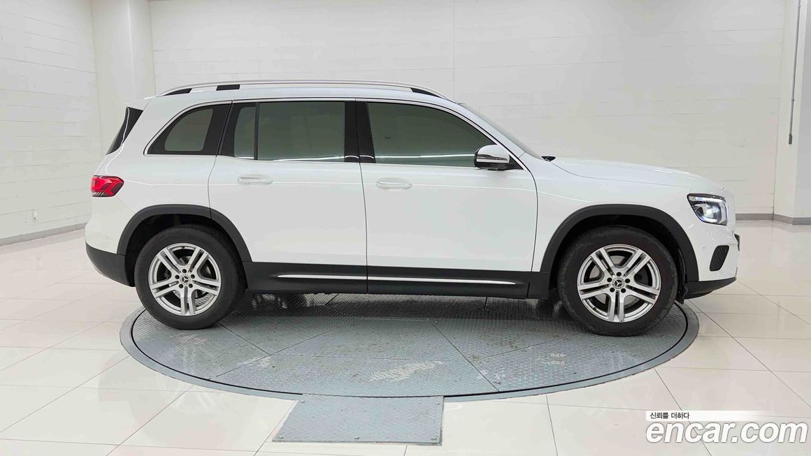 Mercedes-Benz GLB-Class 2022