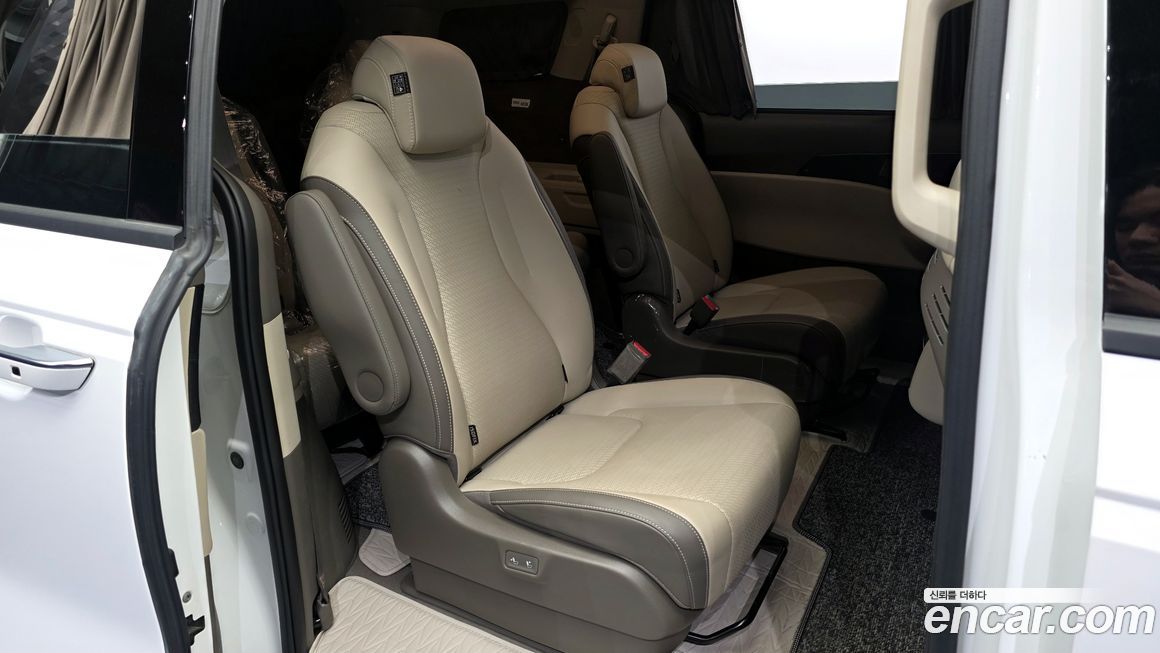 Kia Canival 2025