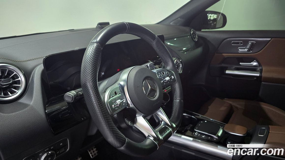 Mercedes-Benz GLA-Class 2023