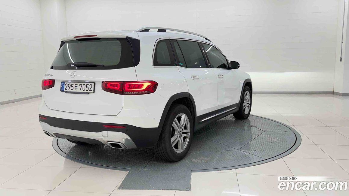 Mercedes-Benz GLB-Class 2022