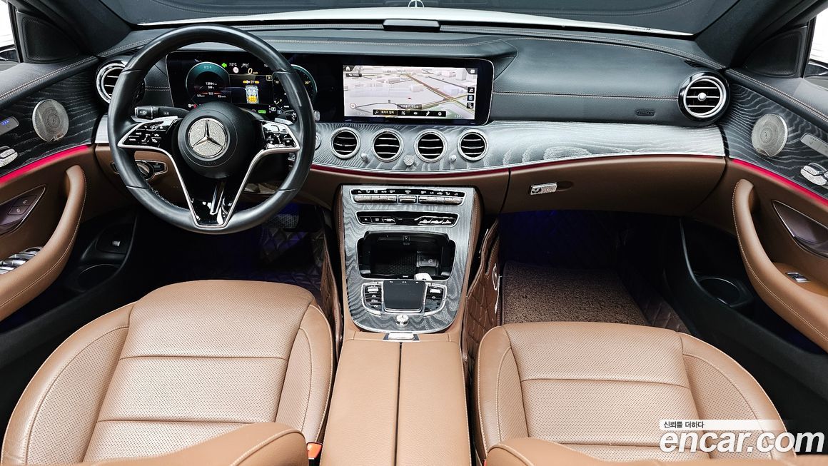 Mercedes-Benz E-Class 2023