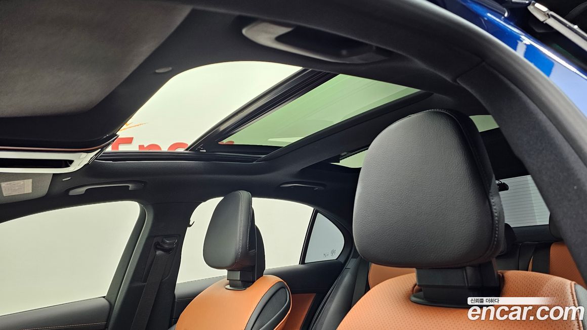 Mercedes-Benz C-Class 2022