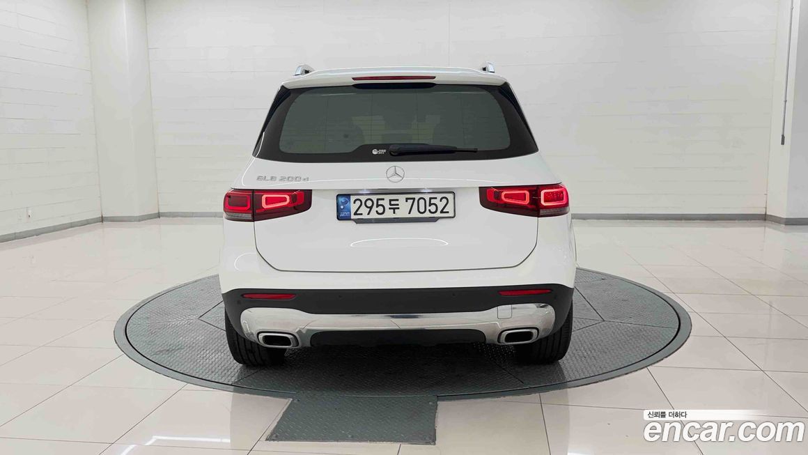 Mercedes-Benz GLB-Class 2022