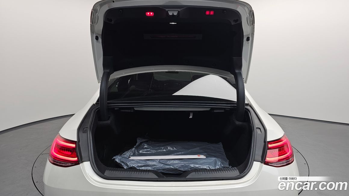 Mercedes-Benz CLS-Class 2019